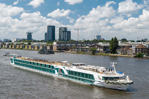 Lueftner Cruises Ship Details