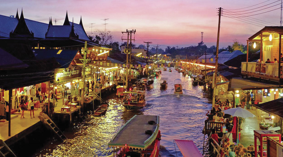 Bangkok Floating Markets Tour: Damnoen Saduak, Maeklong Railway, and Amphawa Markets
