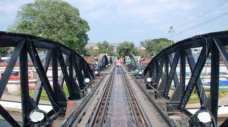Kanchanaburi Instagram Day Tour: Death Railway and River Kwai Bridge by AK Travel