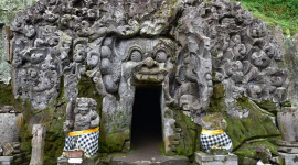 Hidden Canyon, Tegenungan Waterfall, and Goa Gajah Full Day Tour