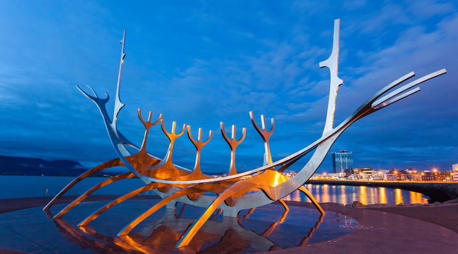 France (Paris) + Iceland Xmas Tour  (Included Round Trip Paris / Iceland Flight Ticket)