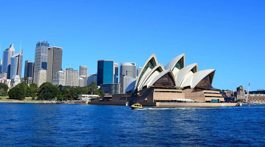 Australia & New Zealand: Auckland & Melbourne from Auckland