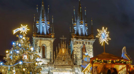 Christmas Flair on Moldau and Elbe from Prague